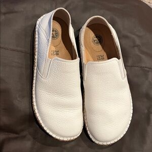 BIRKENSTOCK CALLAN WHITE LEATHER